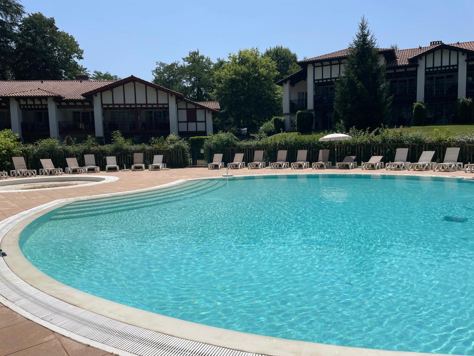 Apartamento Sejour 4 Personnes - Pays Basque Uhart-Cize Exterior foto